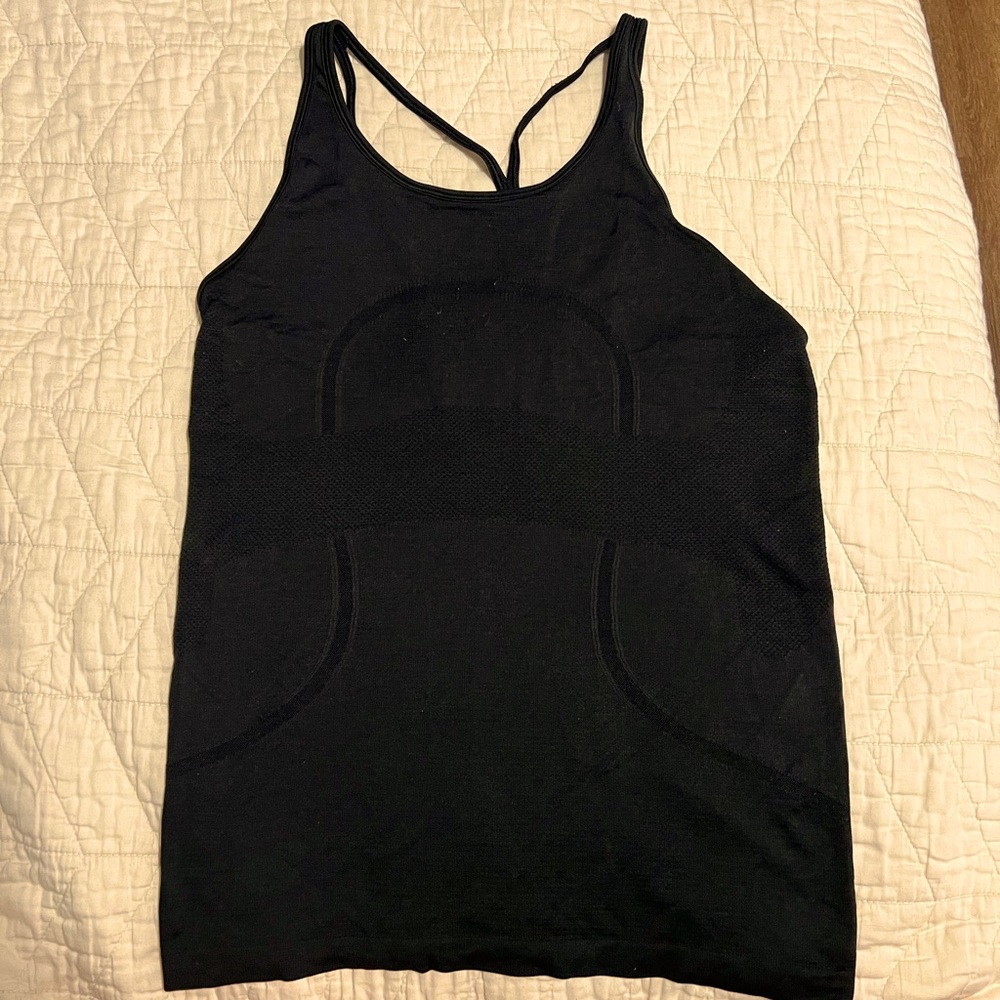 Black lululemon tank size 6